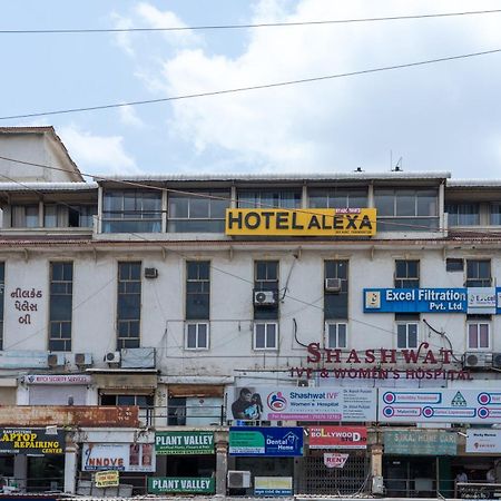 Hotel Alexa By Abc Ahmedabad Exterior foto